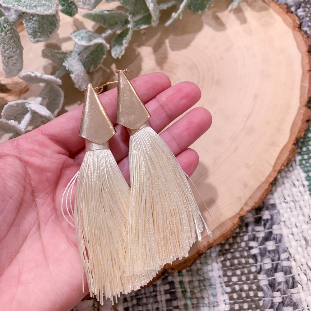 $5 BLOWOUT! Off-white Tassel Earrings - Picture 5 of 6
